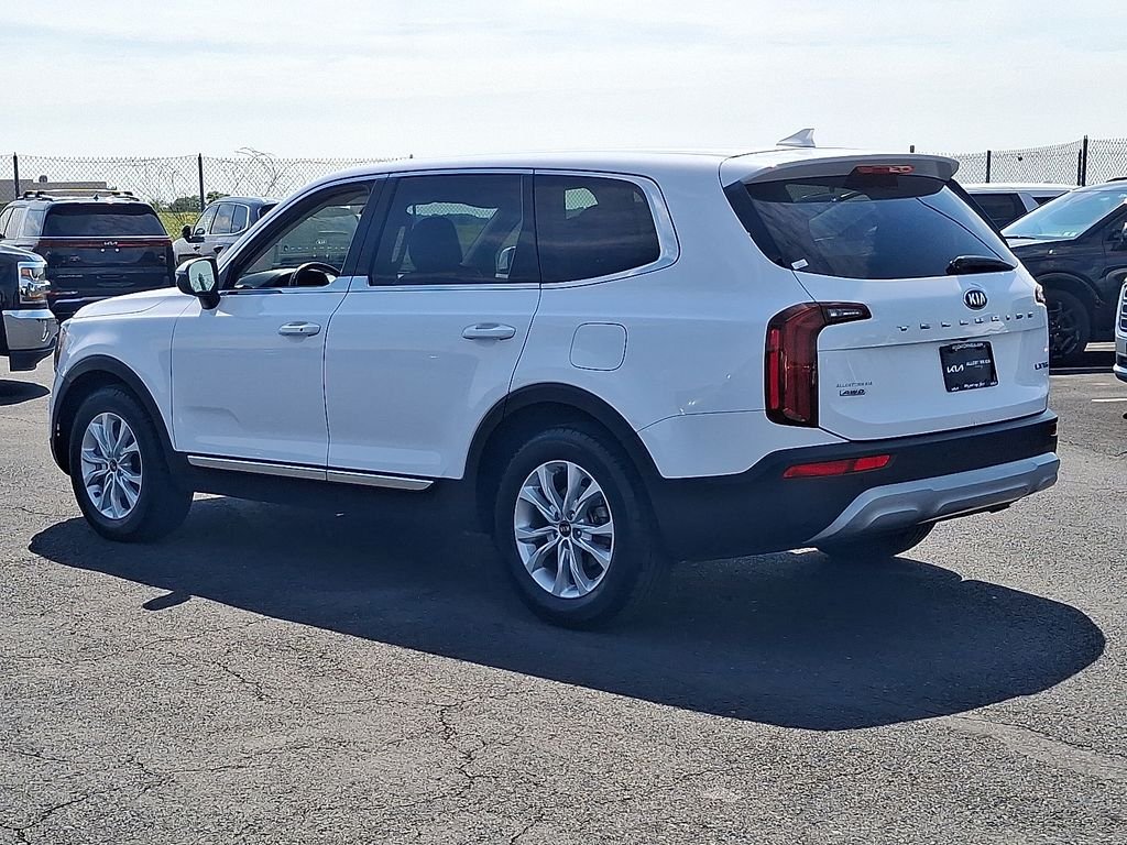 Certified Used 2021 White Kia LX image 4