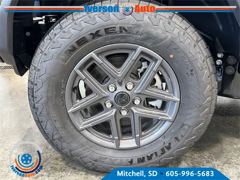 New 2026 Hydro Blue Pearlcoat Jeep Sport RHD image 9