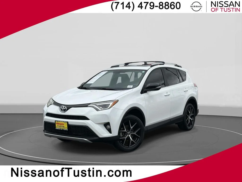 2016 Toyota RAV4 SE's photo