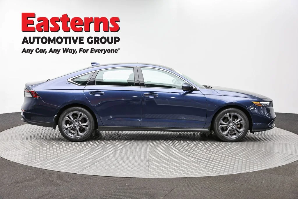 Used 2023 Blue Honda EX image 4