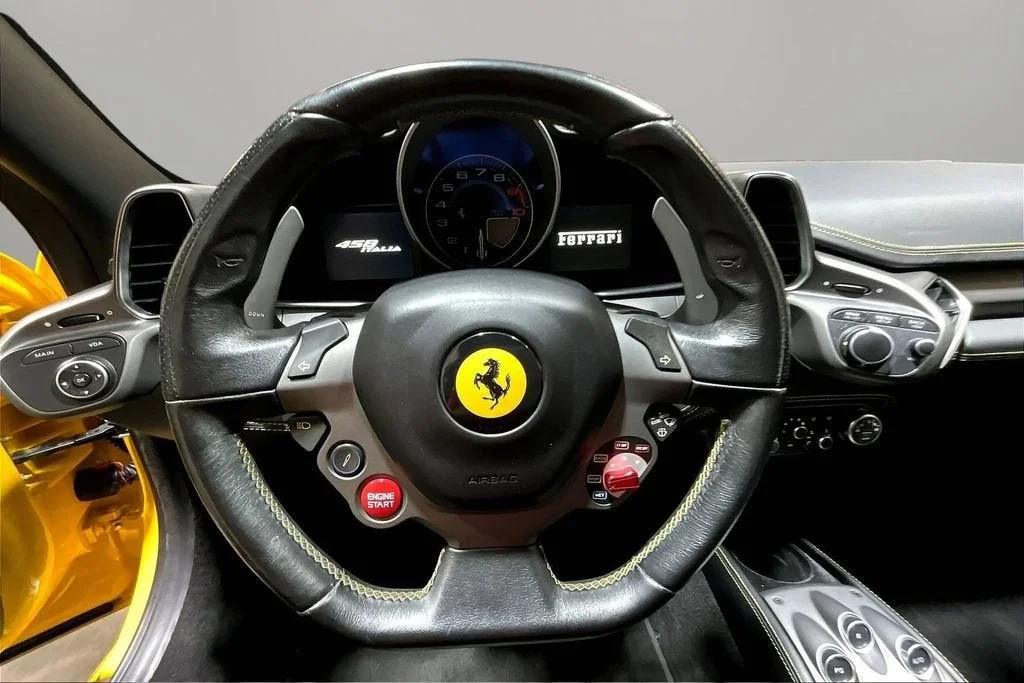 Used 2013 Giallo Modena Ferrari  image 9