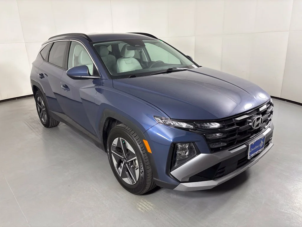 Used 2025 Blue Hyundai SEL image 2