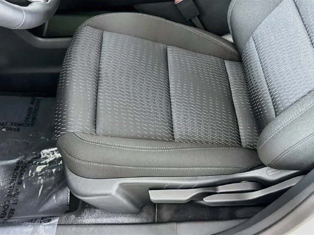 New 2027 Summit White Chevrolet LT image 20