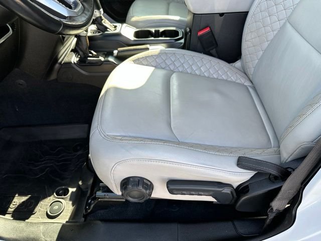 Used 2022 White Jeep Unlimited Sahara 4xe image 24
