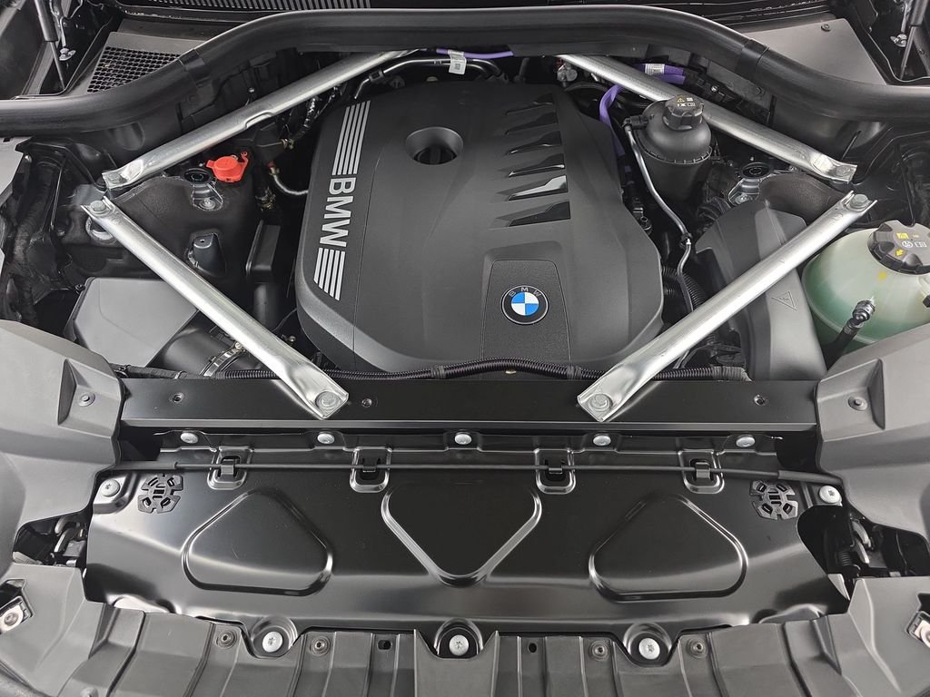 New 2027 Skyscraper Grey Metallic BMW xDrive40i image 31