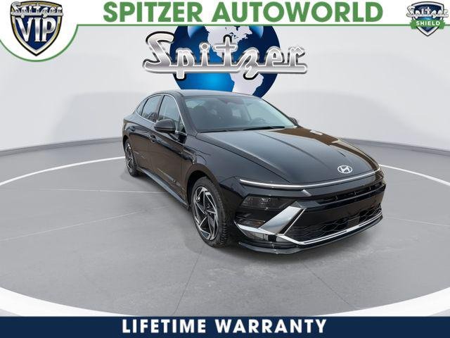 New 2026 Black Hyundai SEL Sport image 2