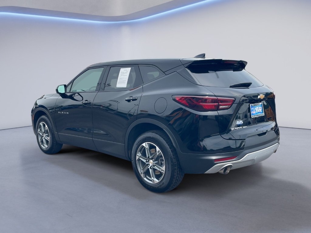 Used 2025 Black Chevrolet LT image 19