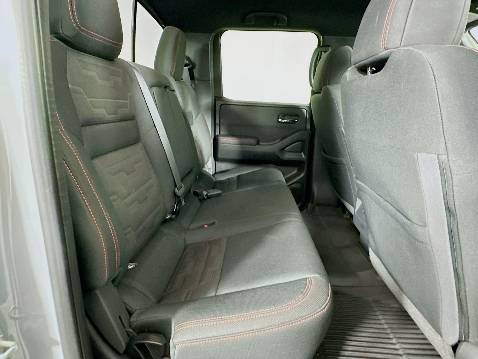 Used 2022 Boulder Gray Pearl Nissan PRO-4X image 25