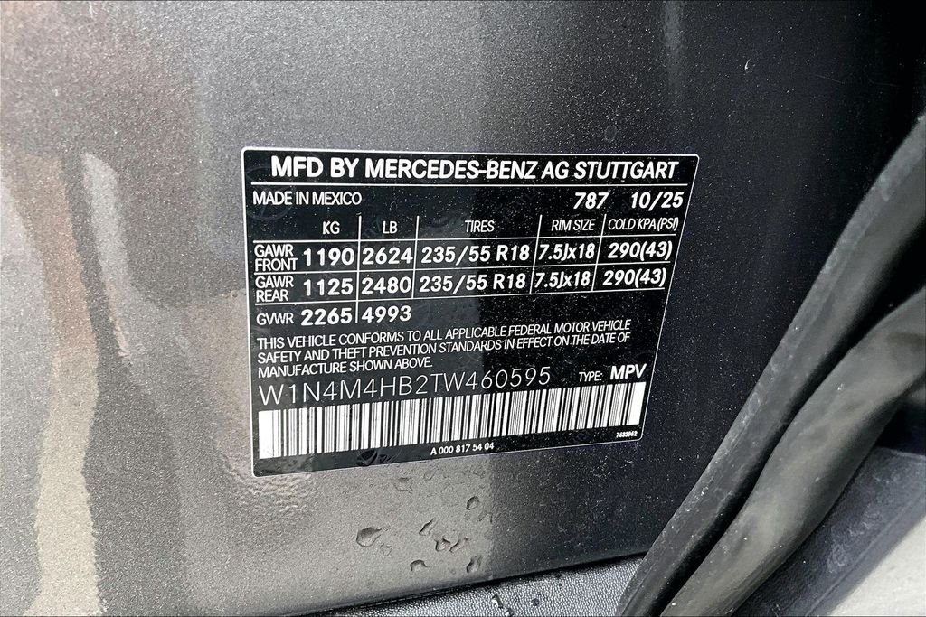 Used 2026 Gray Mercedes-Benz GLB 250 image 35