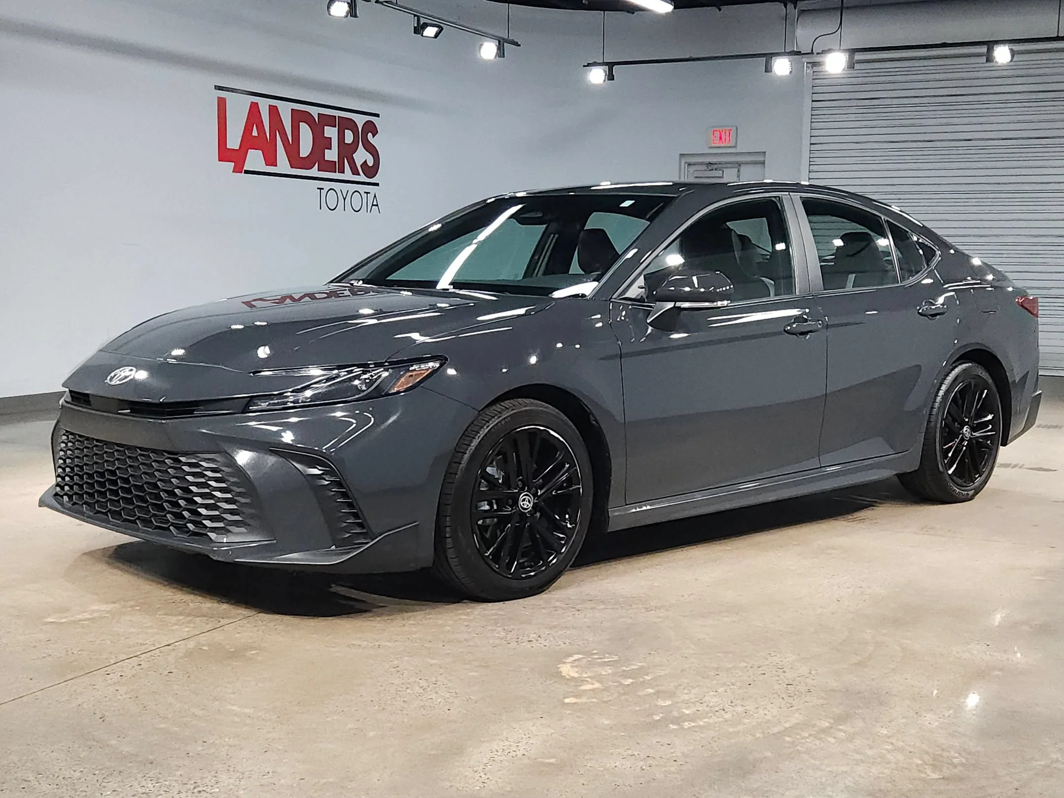 Used 2025 Underground Toyota SE image 3