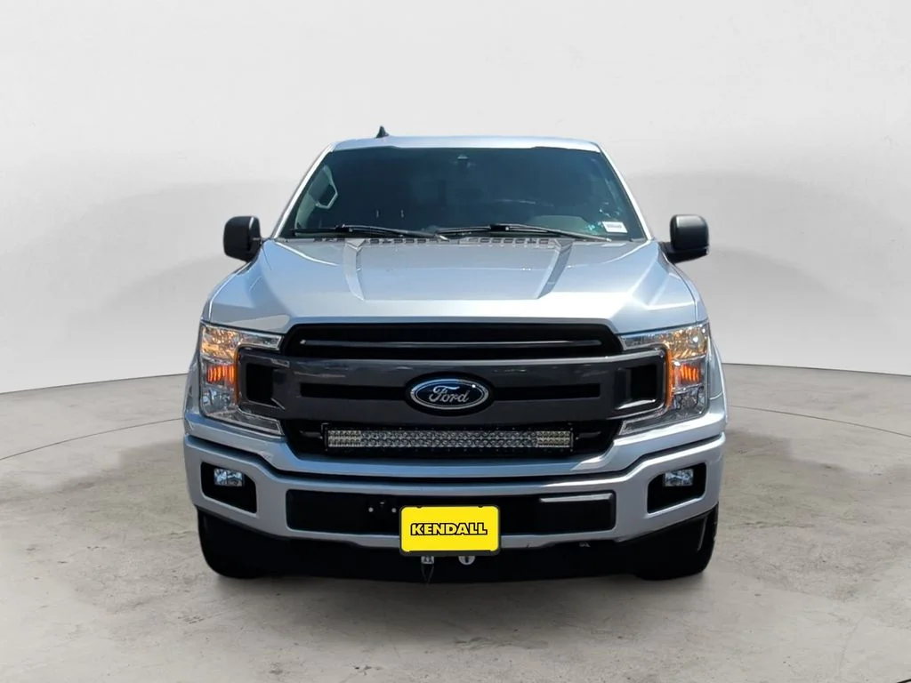 Used 2019 Silver Ford XLT image 2