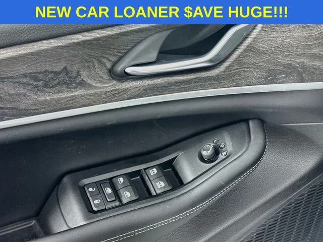 New 2026 Bright White Clear-Coat Exterior Paint Jeep Laredo image 18
