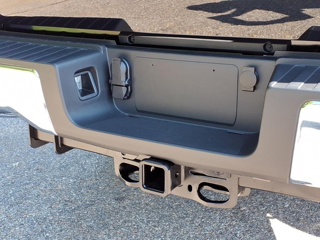 New 2026 Agate Black Metallic Ford F-350® XLT image 7