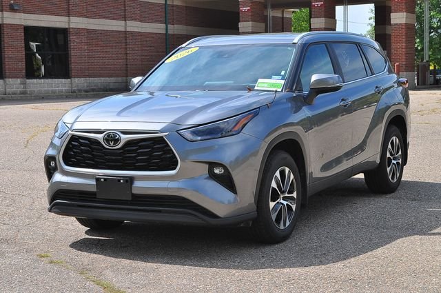 Used 2026  Toyota XLE image 7