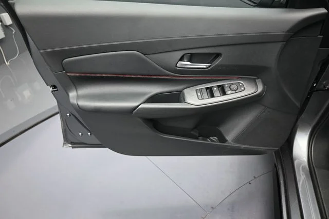 Used 2026 Gray Nissan SR image 9