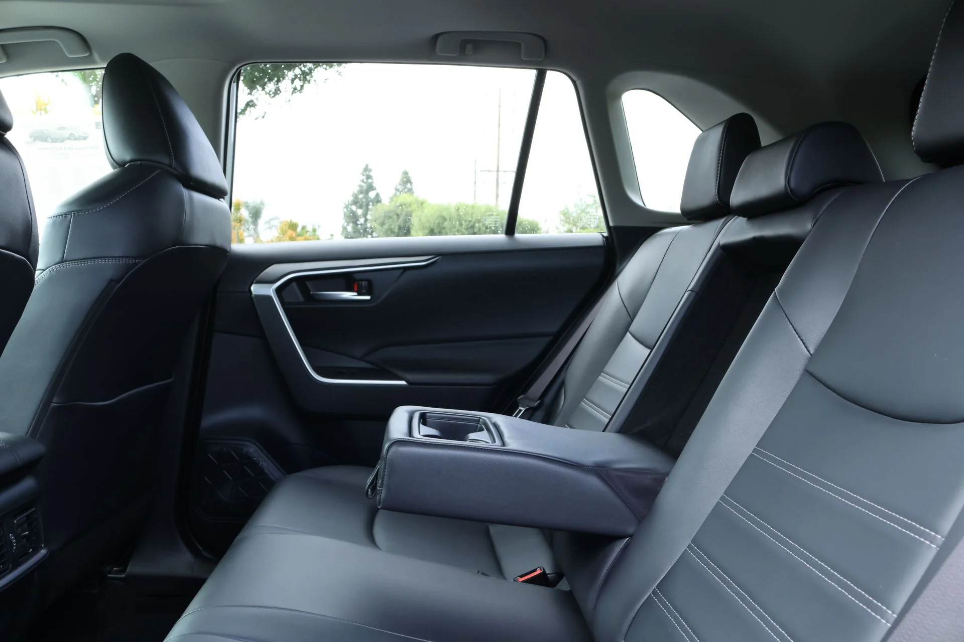 Used 2025 Beige Toyota XLE Premium image 20