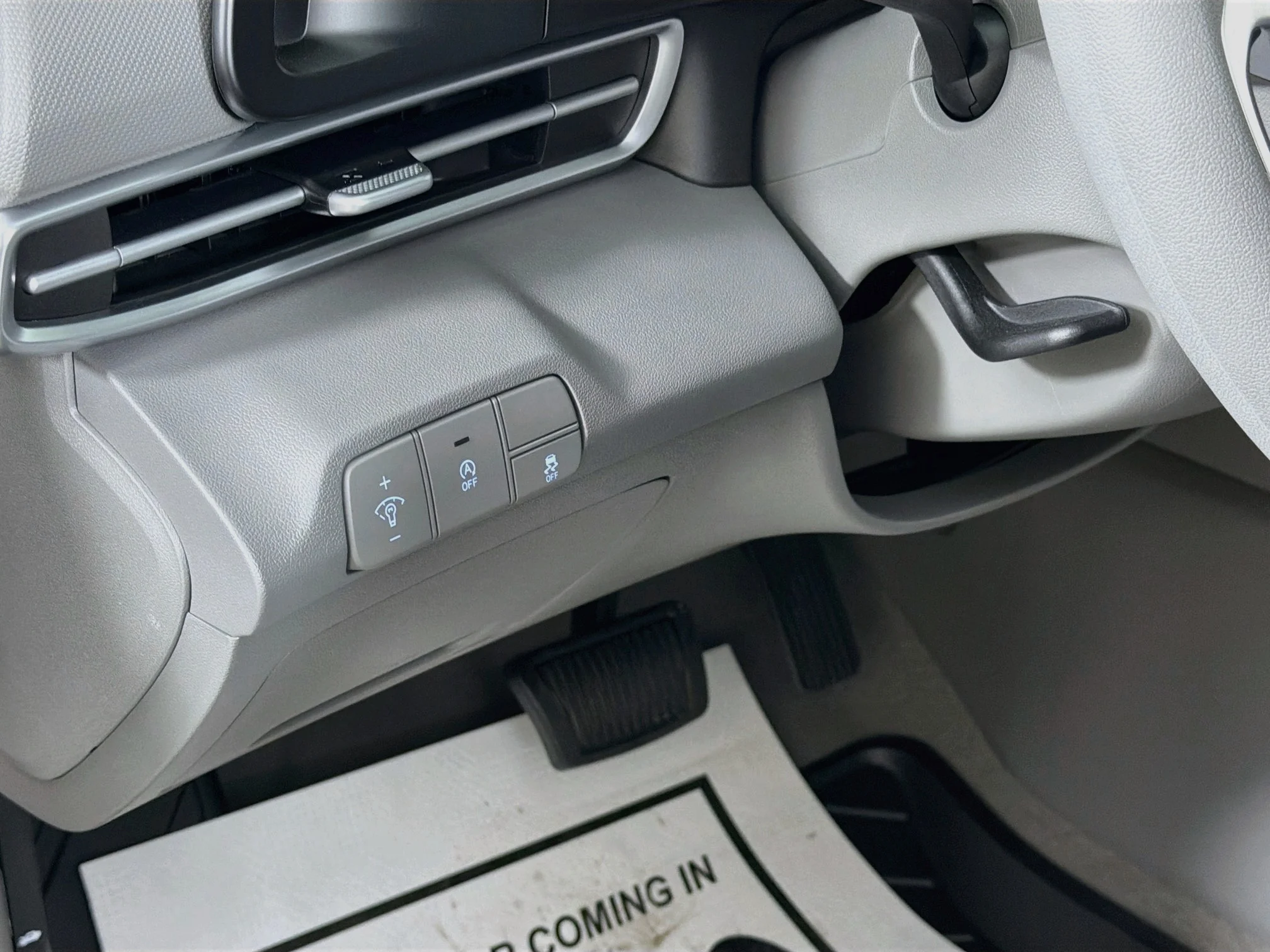 New 2026 Amazon Gray Hyundai SE image 10