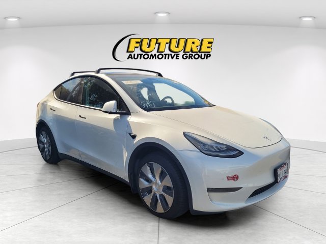 Used 2020 White Tesla Long Range image 1