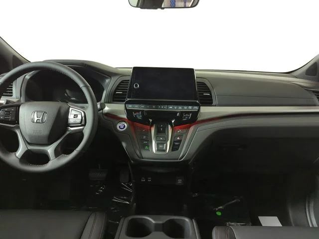 2026 Honda Odyssey Sport L - Photo 13