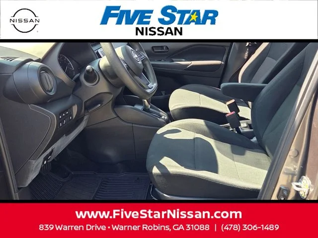 Used 2025 Gray Nissan S image 5