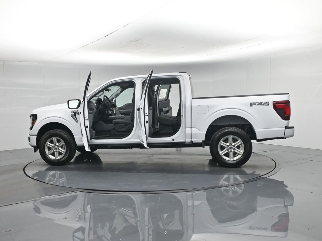 New 2026 Oxford White Ford XLT image 34