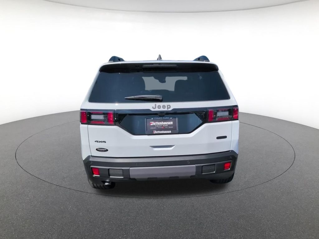 New 2026 Bright White Clear-Coat Exterior Paint Jeep Overland image 7