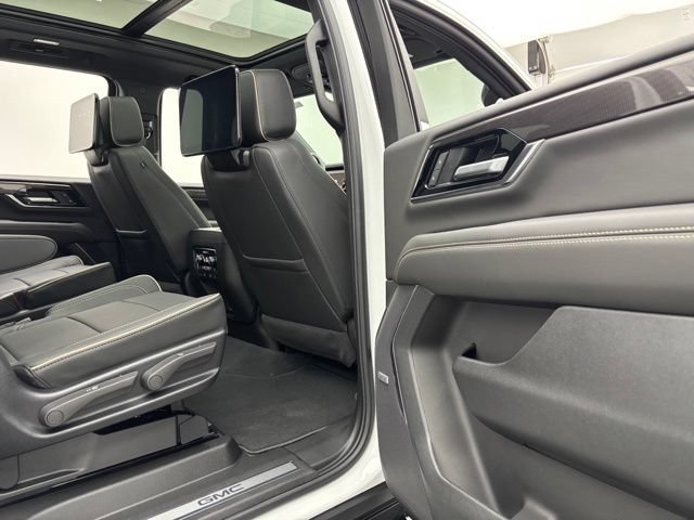 New 2026 Summit White GMC Elevation image 40