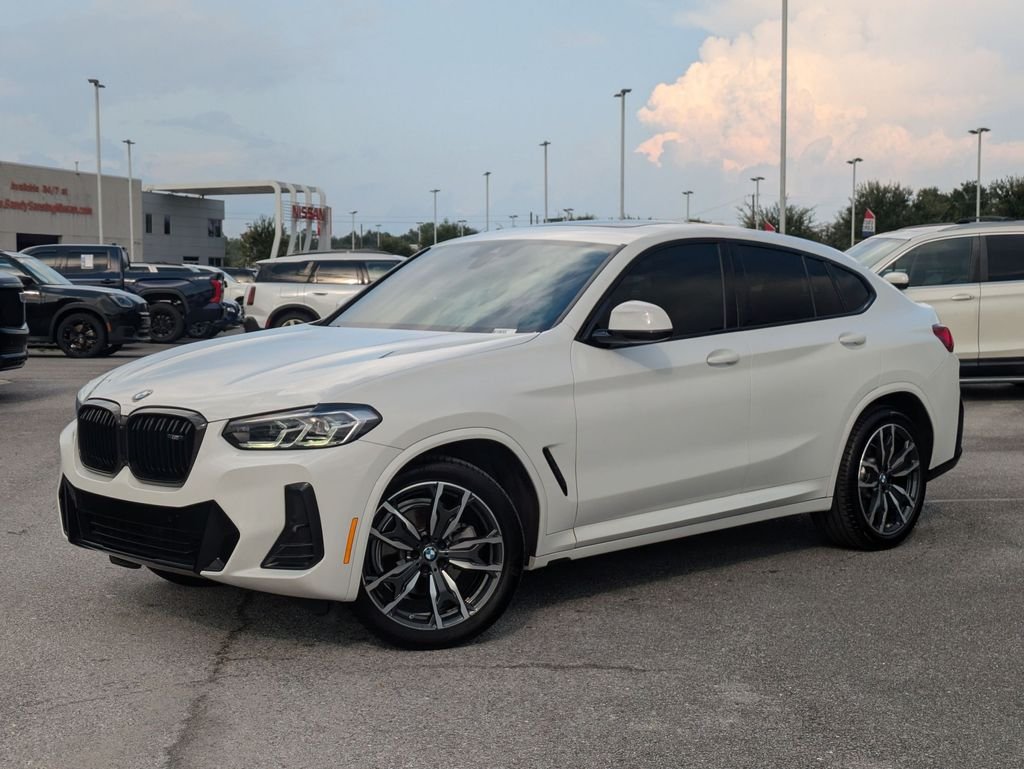 Used 2024 White BMW xDrive30i image 1