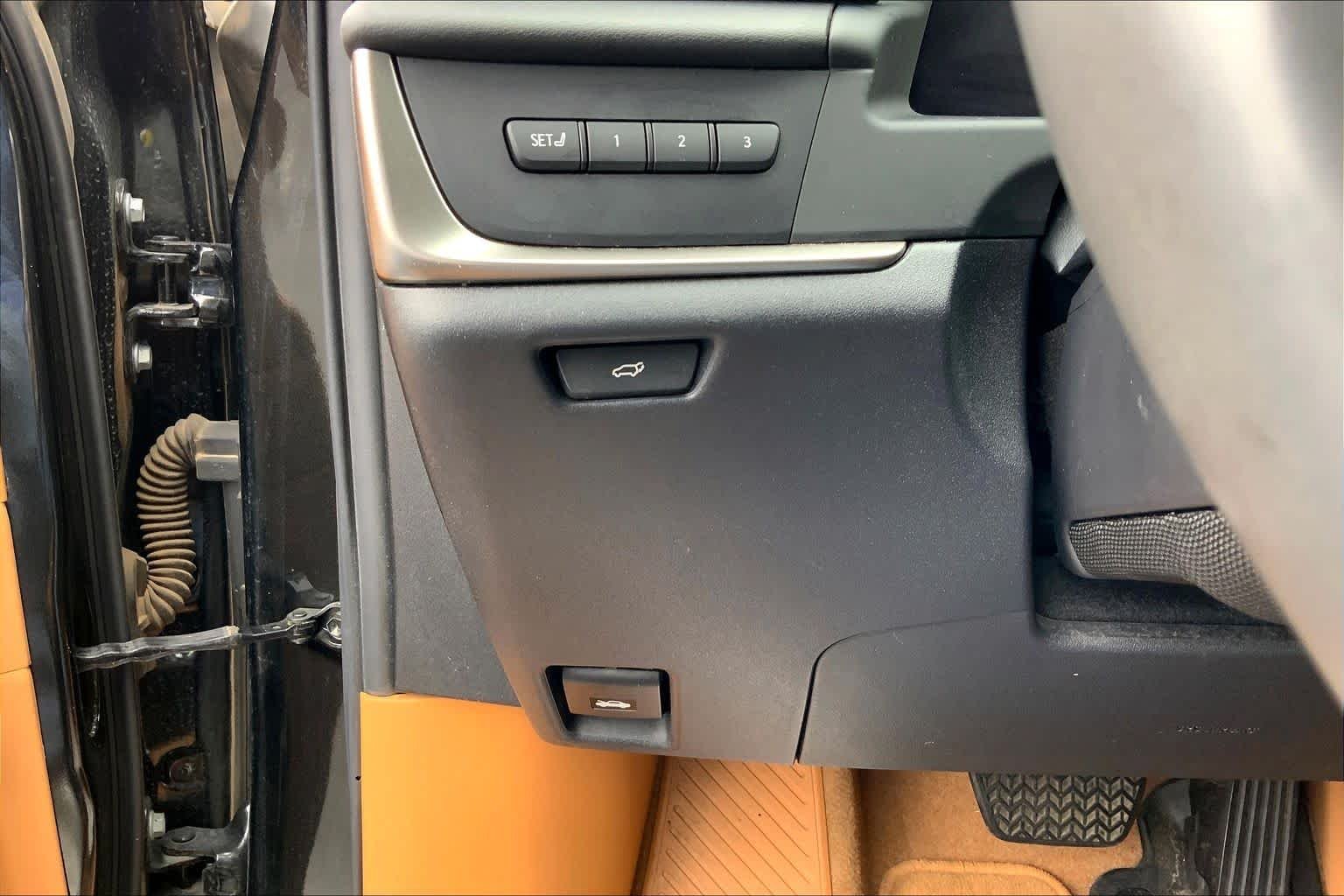 Used 2024 Caviar Lexus Premium image 35