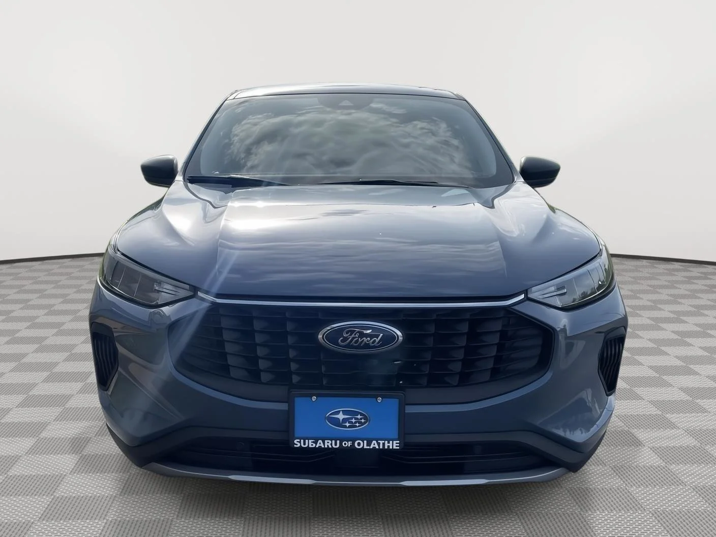 Used 2025 Vapor Blue Ford Active image 15