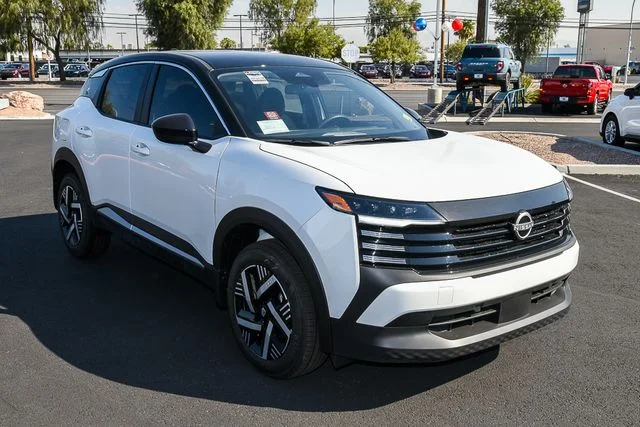 New 2026 Aspen White TriCoat / Super Black Two-tone Nissan SV image 40