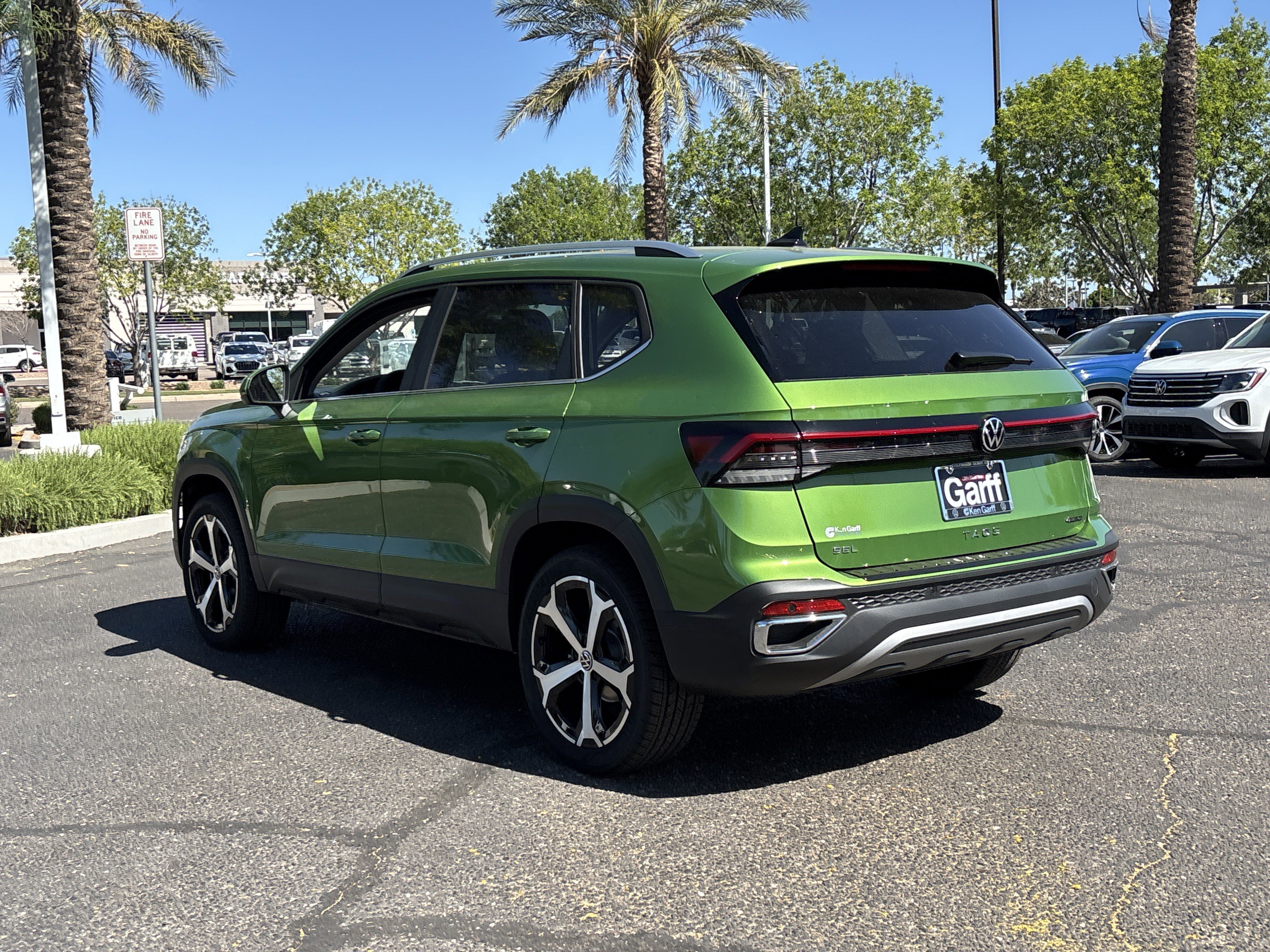 New 2026 Bright Moss Green Metallic Volkswagen SEL image 2