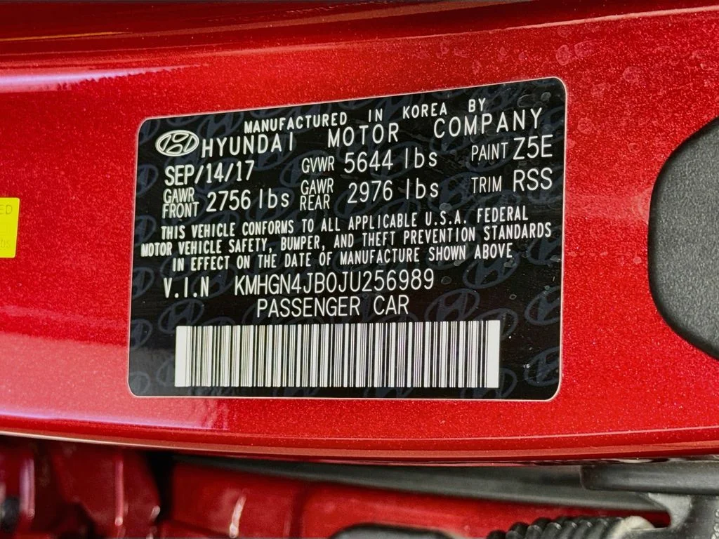 Used 2018 Red Genesis 3.3T Sport image 43