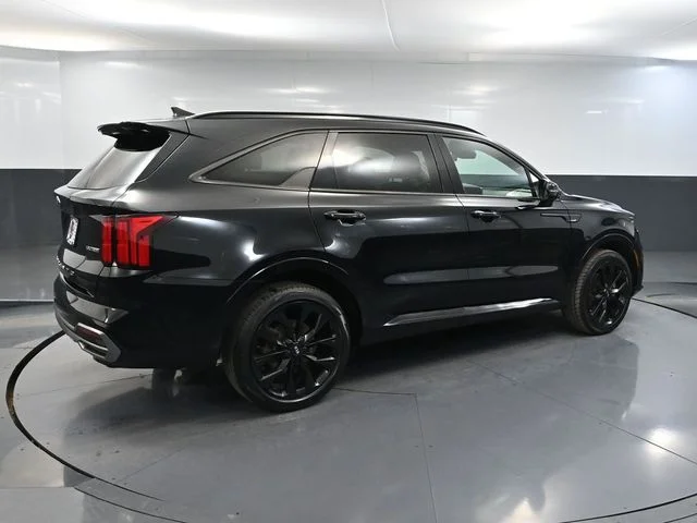 Used 2021 Black Kia SX-Prestige image 5