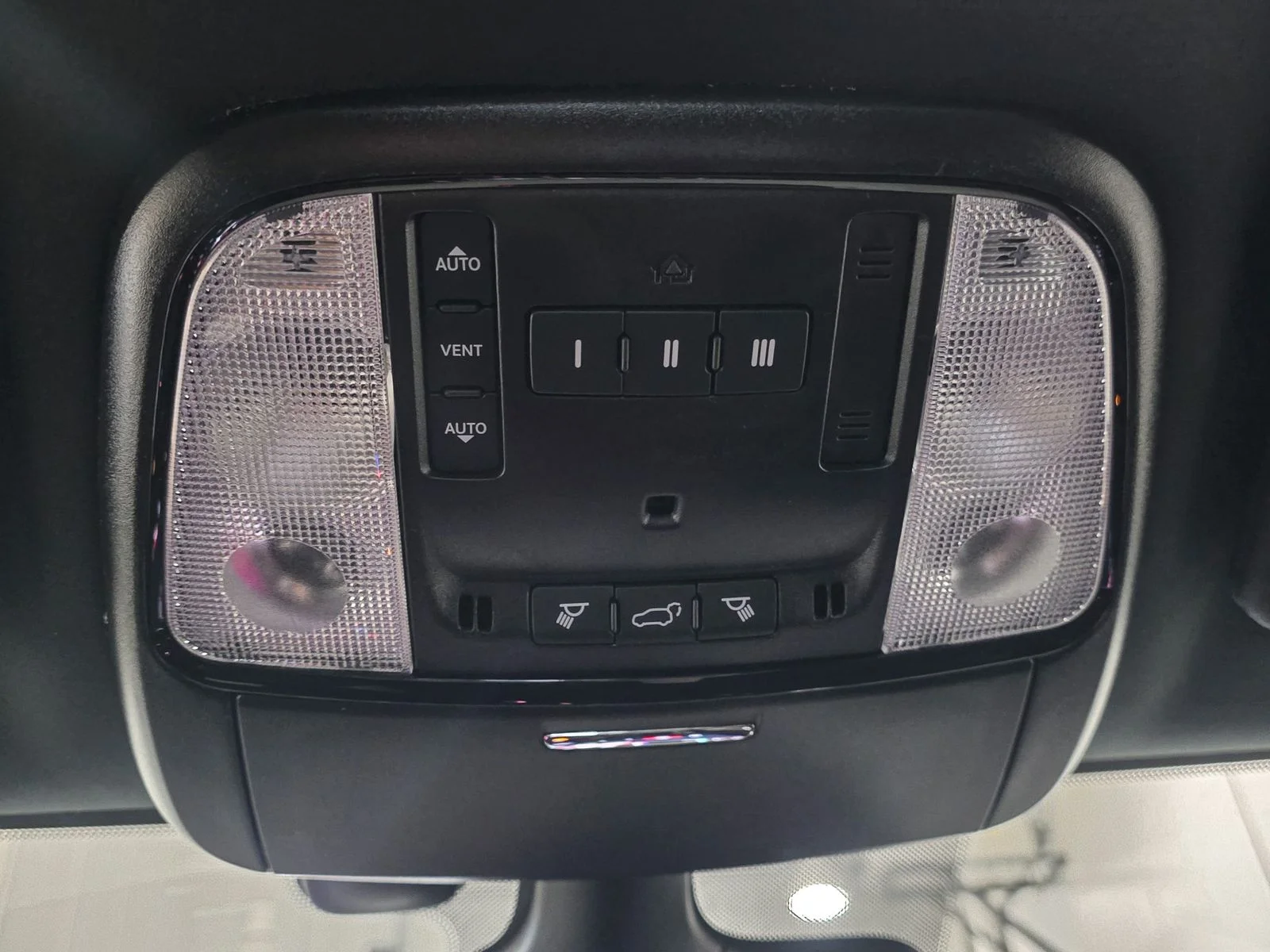 2025 Dodge Durango R/T - Photo 34