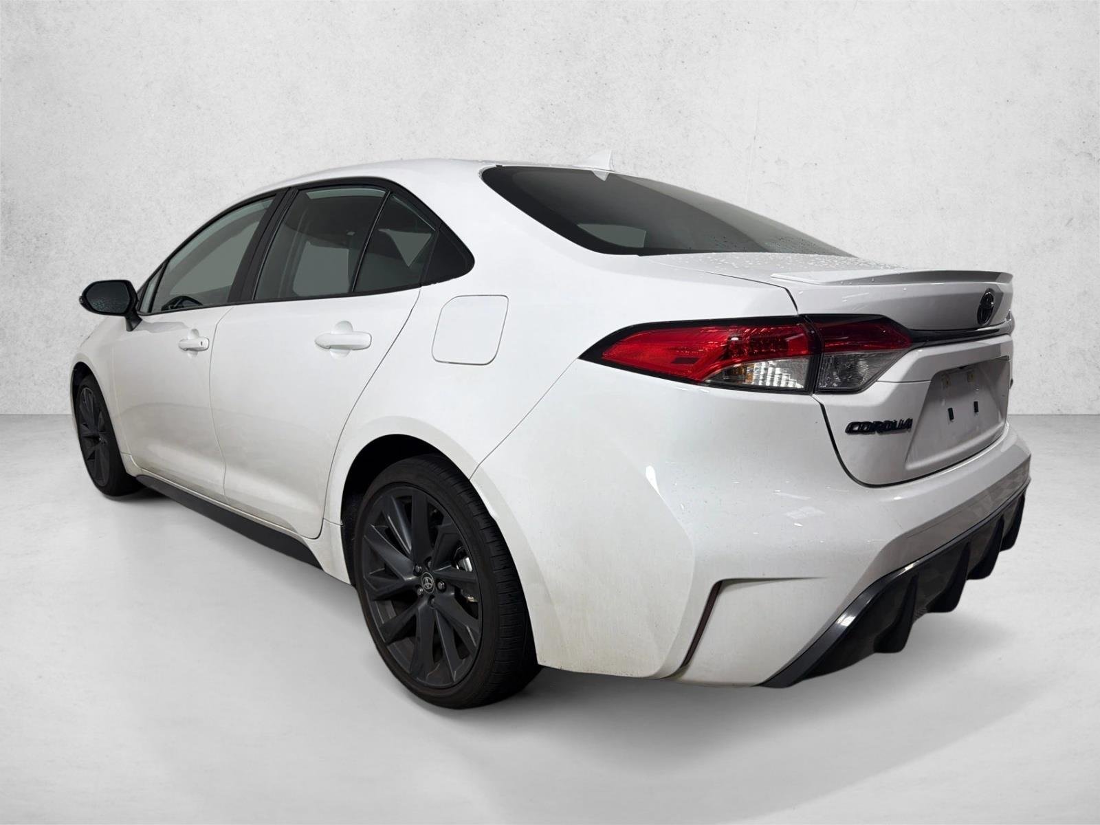 Used 2026  Toyota SE image 5