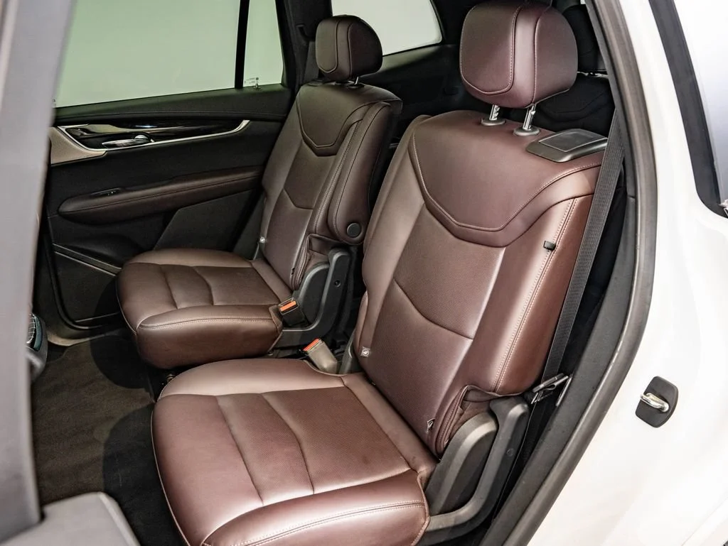 Used 2022 Crystal White Tricoat Cadillac Premium Luxury image 44