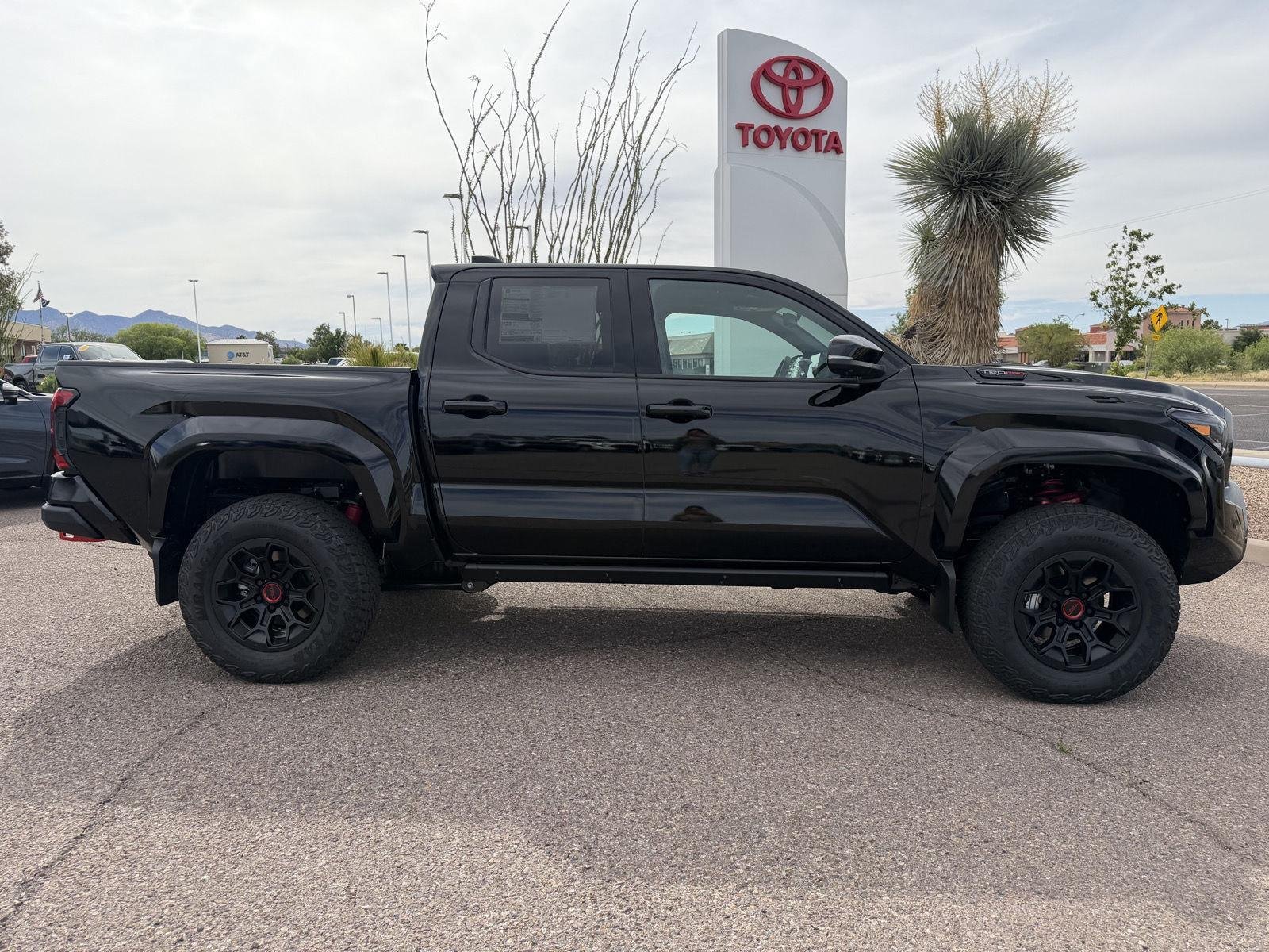 2026 Toyota Tacoma TRD Pro - Photo 8