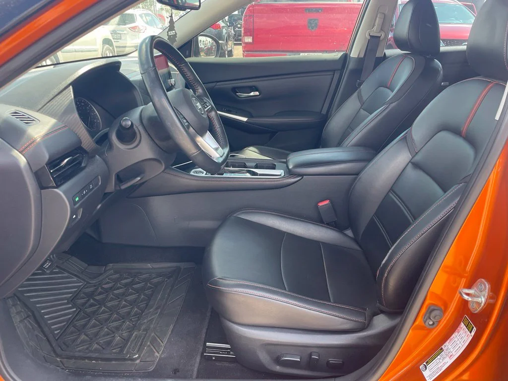 Certified Used 2021 Orange Nissan SR image 14