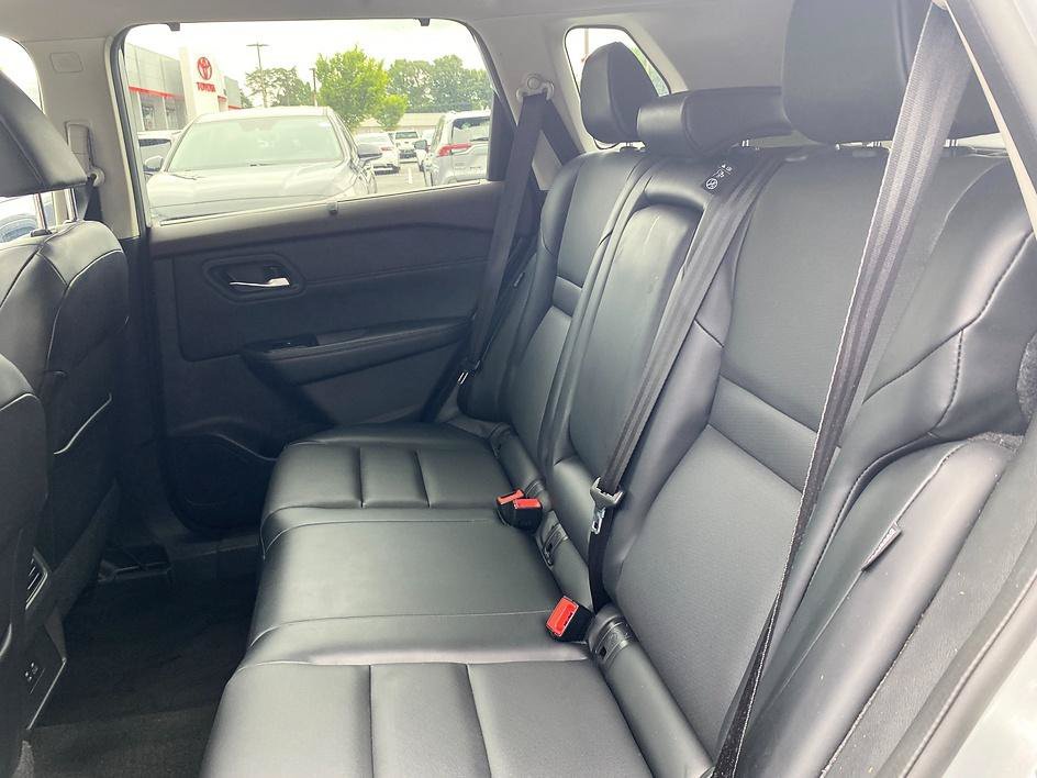 Used 2022 Brilliant Silver Metallic Nissan SV image 13