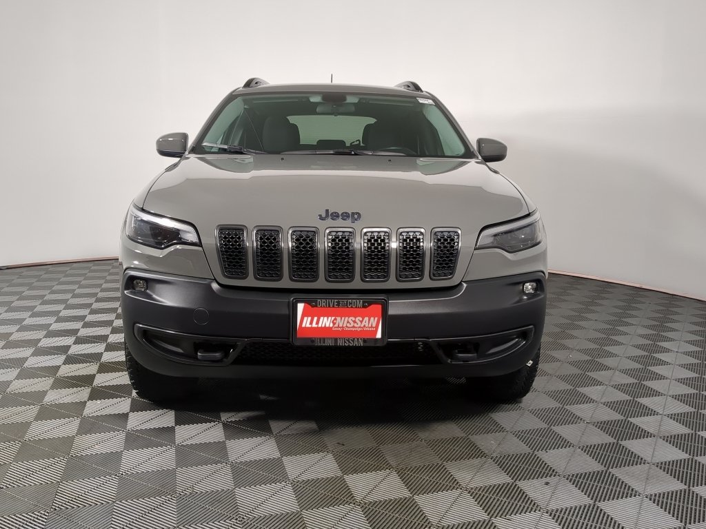 Used 2019 Sting-Gray Clearcoat Jeep Upland image 5