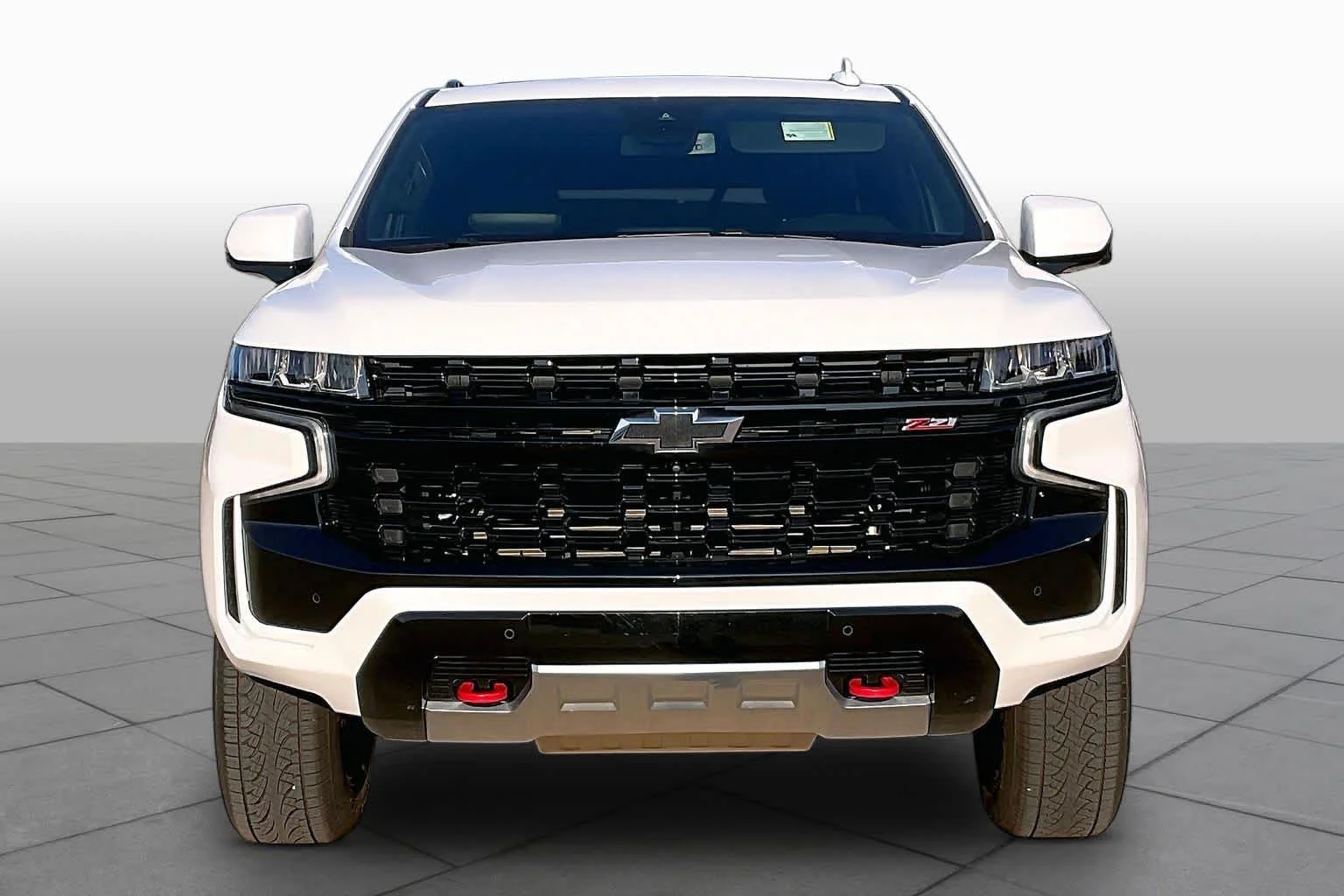 Used 2024 Summit White Chevrolet Z71 image 9