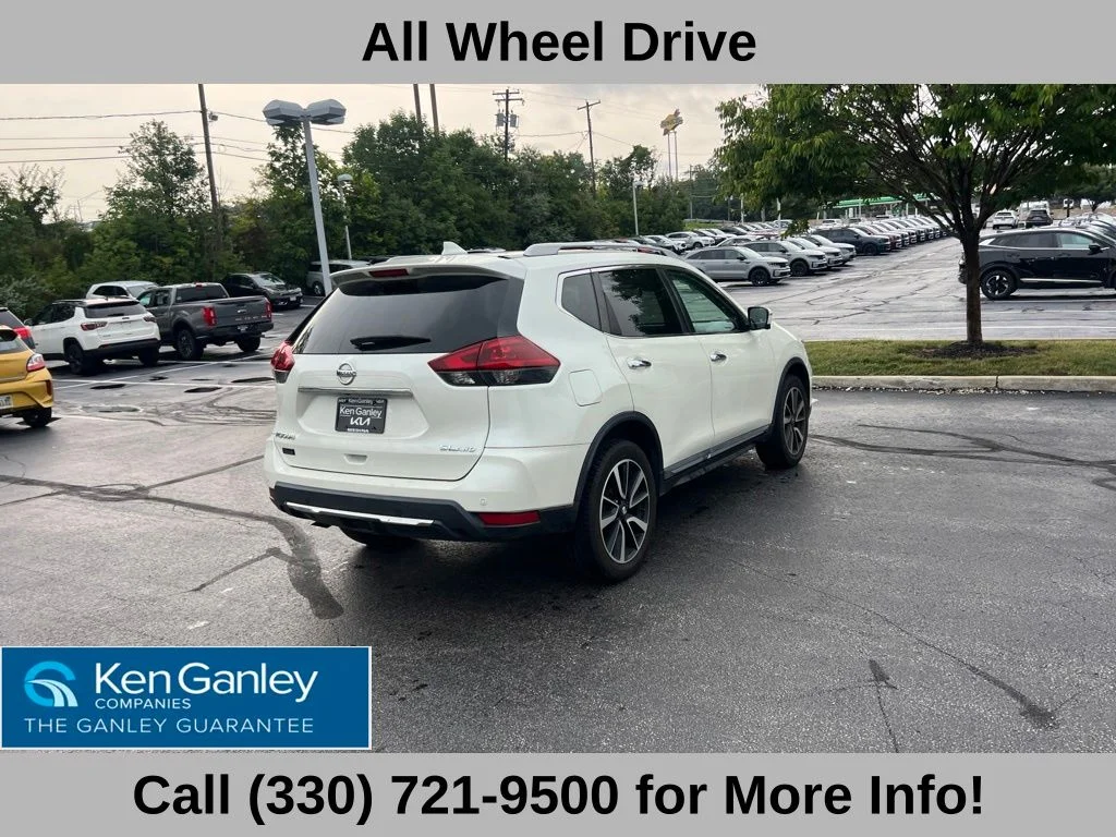 Used 2020 White Nissan SL image 5