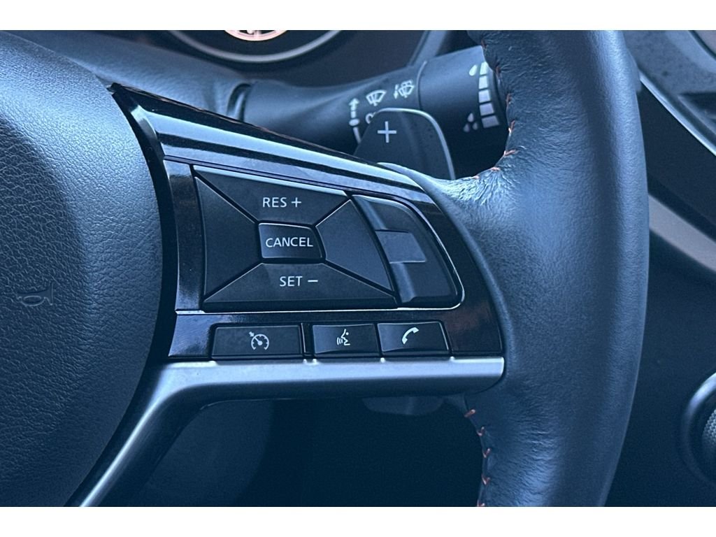 Used 2023 Pearl White Tricoat Nissan 2.5 SR image 37