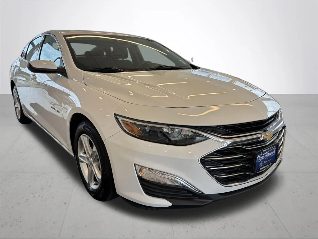 Used 2020 White Chevrolet LS image 5