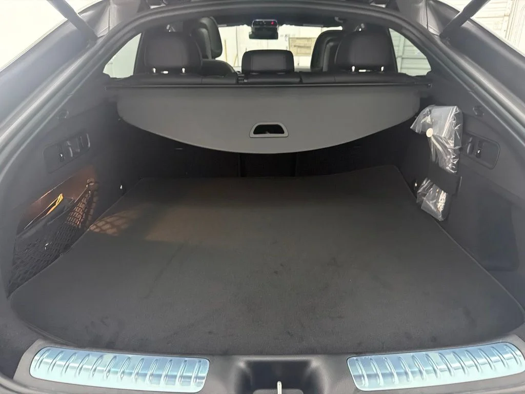 New 2027 White Mercedes-Benz GLC 300 image 22