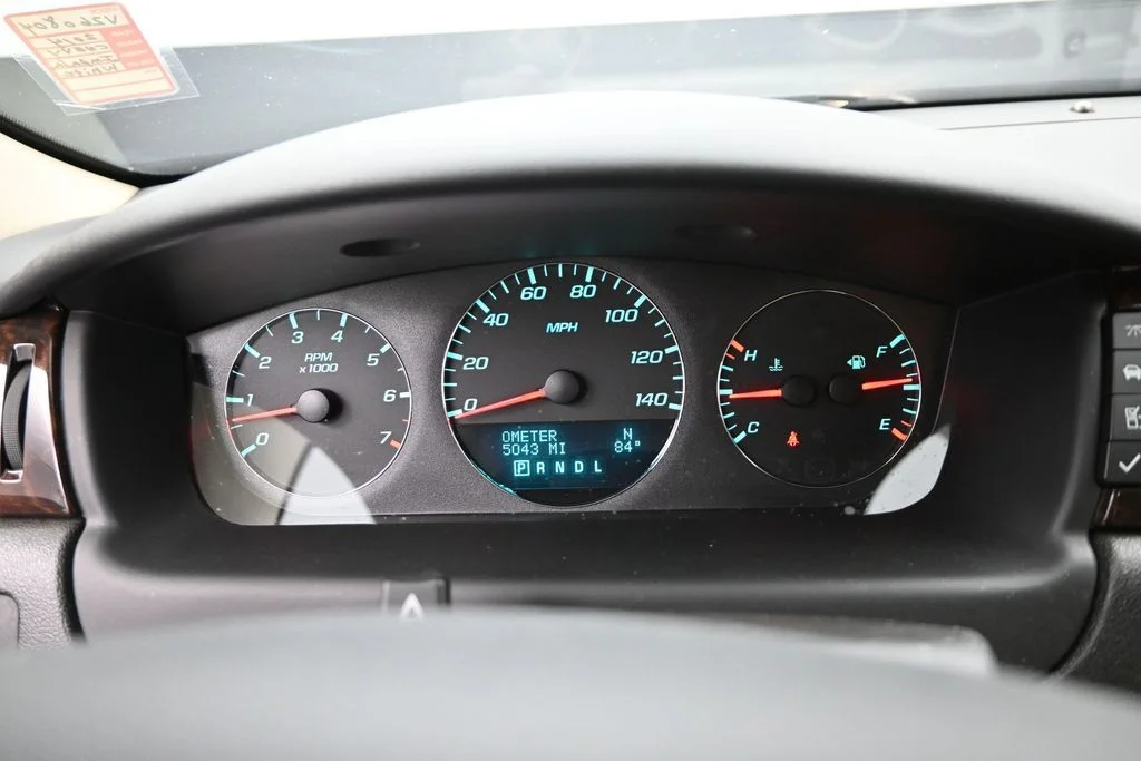 Used 2014 White Chevrolet LTZ image 11