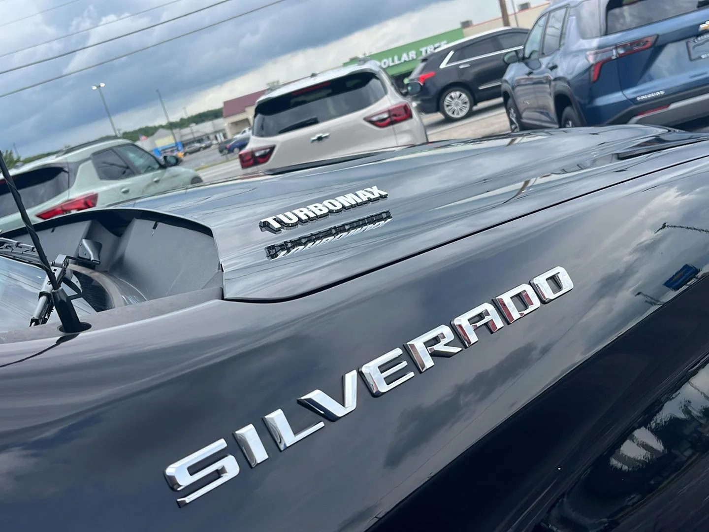 Used 2025 Black Chevrolet RST image 34
