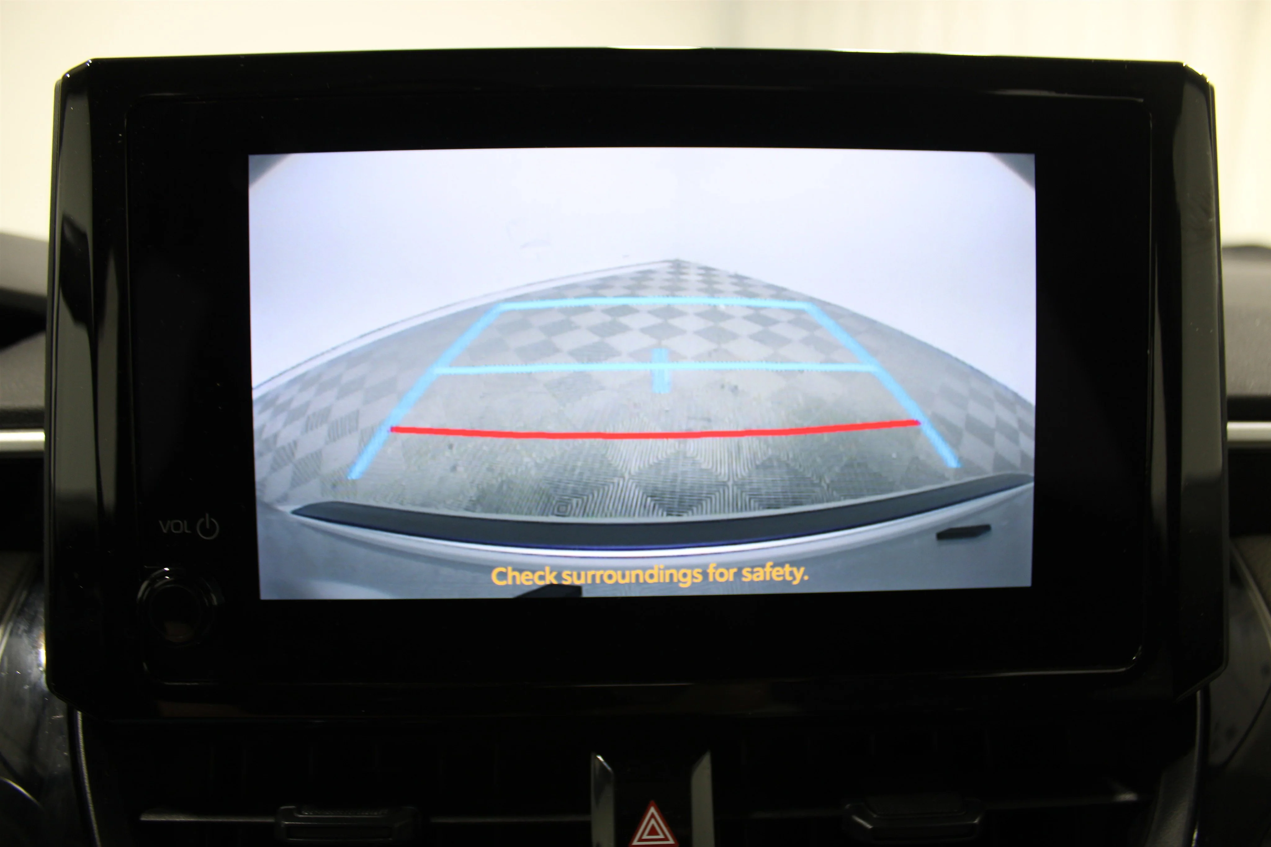 2025 Toyota Corolla LE - Photo 15