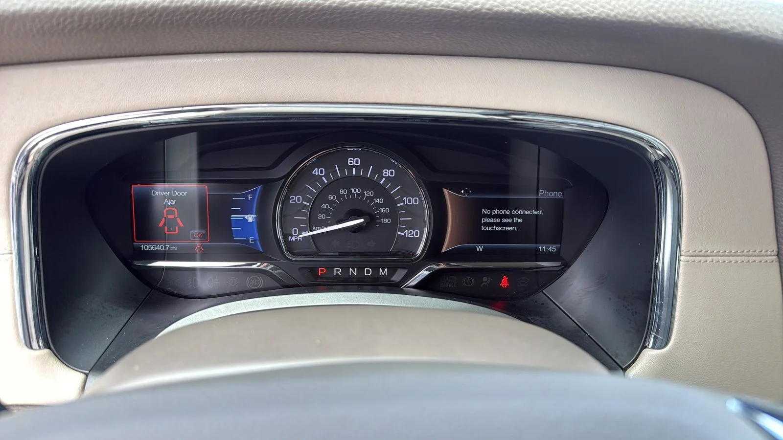 Used 2017 White Lincoln Select image 8